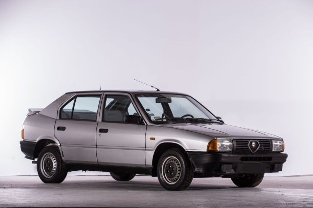 1986 Alfa Romeo 33 1.3 S berline