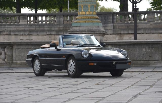 1990 Alfa Romeo 2000 Spider