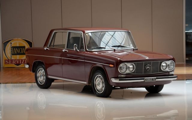 1976 (selon libretto) Lancia Fulvia berlina sÃ©rie 2