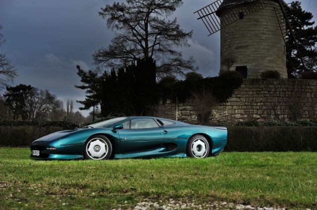 1992 Jaguar XJ 220