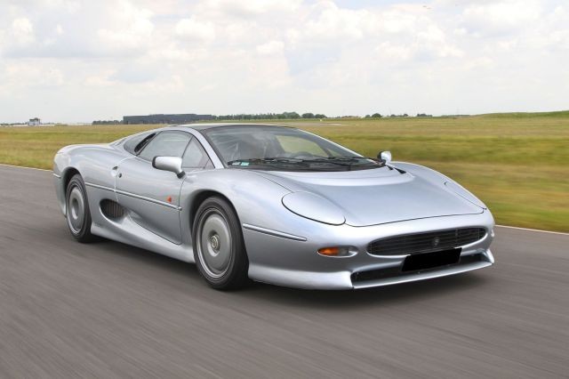 1992 Jaguar XJ 220