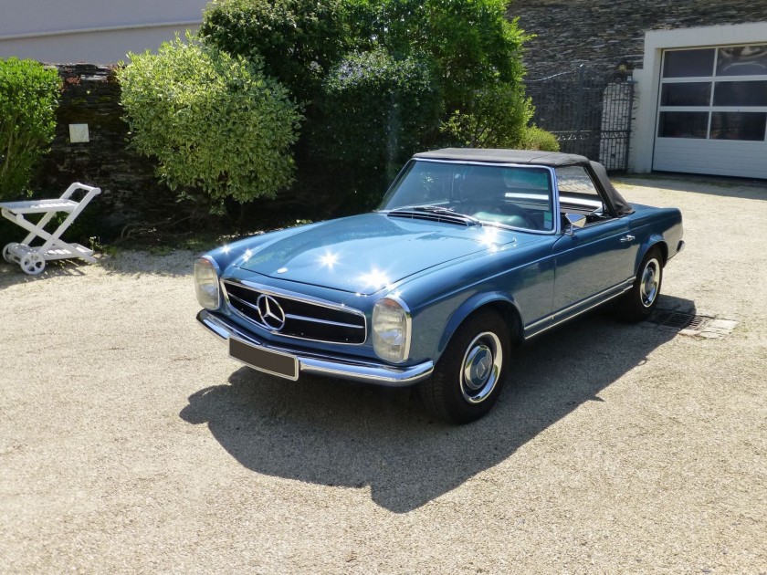 1967 Mercedes-Benz 250 SL avec hard-top