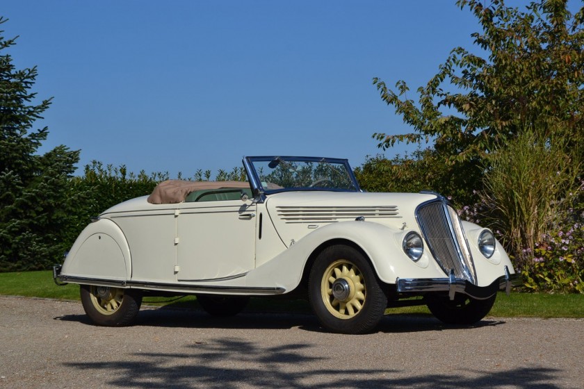 1936 Renault Viva Grand Sport cabriolet 3 places