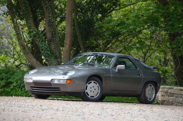 1988 Porsche 928 S4