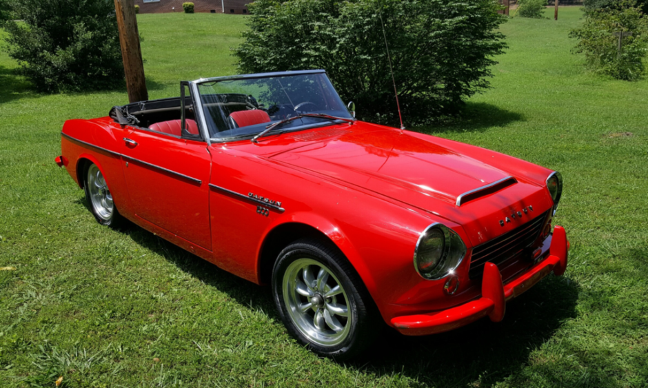 1967.5 Datsun 1600 Roadster