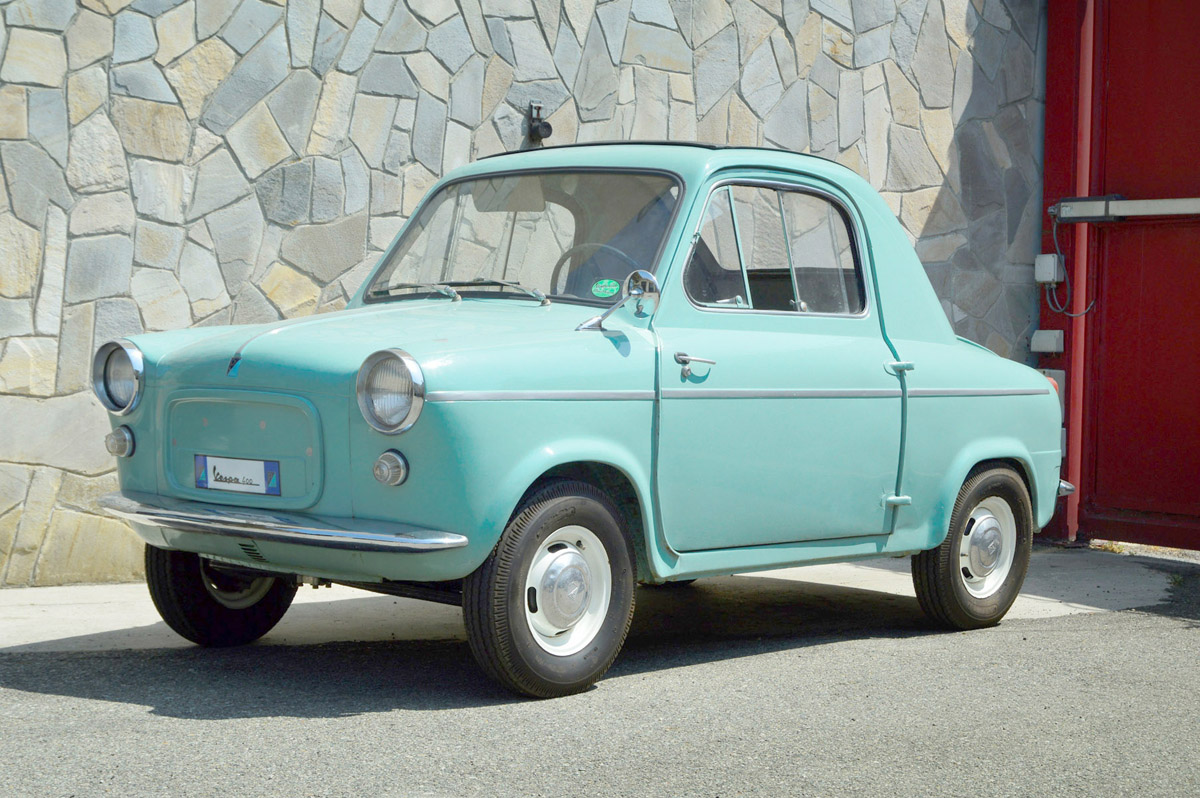 1961 Vespa 400 microcar