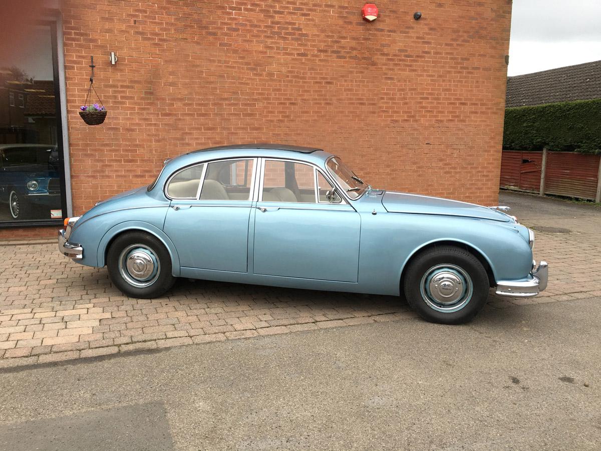 1965 Jaguar Mk II 3.4