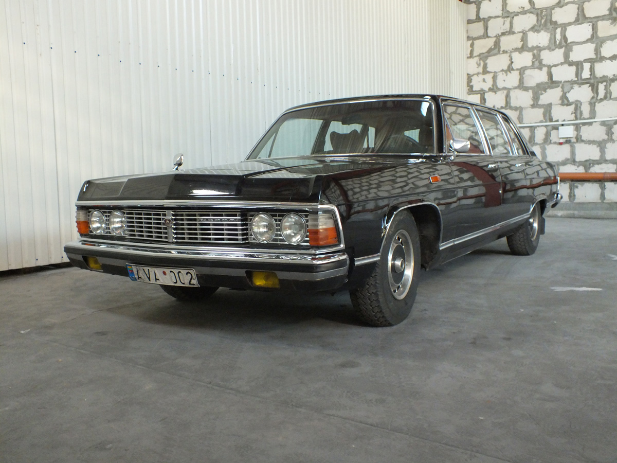 1983 Gaz 14 Chaika