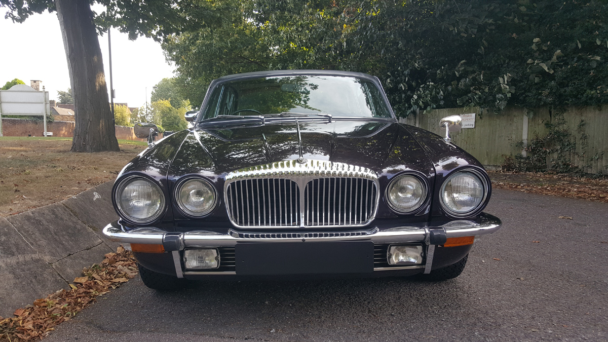 1974 Daimler Double Six Vanden Plas