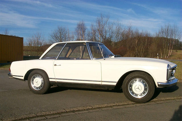 1970 Mercedes-Benz 280SL Cabriolet Coachwork by Sindelfingen