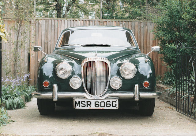 1969 Daimler V8 250 Saloon