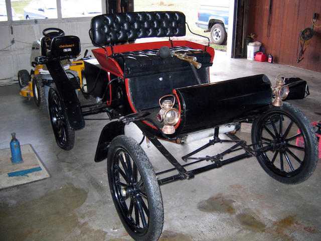 1902 Oldsmobile Model R 5hp Curved Dash Runabout