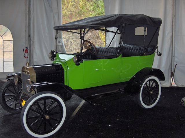 1915 Ford Model T Touring