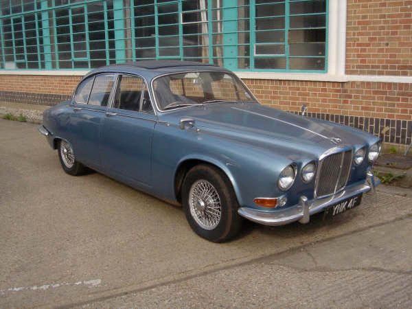 1967 Jaguar 420 Saloon