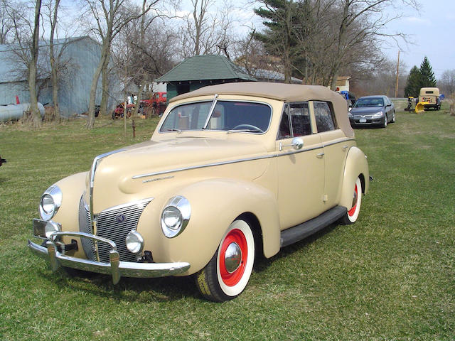 1940 Mercury Model 09A V-8 Convertible Sedan