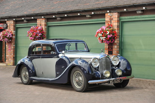 1938 Lagonda V12 Saloon De Ville