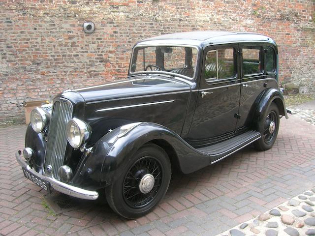 1935 Humber 12 Saloon