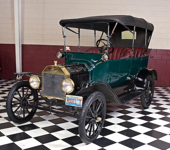 1915 Ford Model T Touring