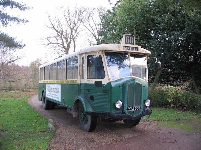 1937 Renault TN4H Autobus