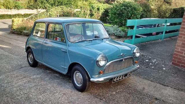 1959 Morris Mini Minor Deluxe Saloon