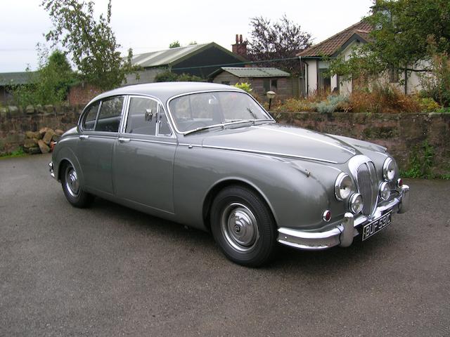 1965 Daimler V8 250 Saloon