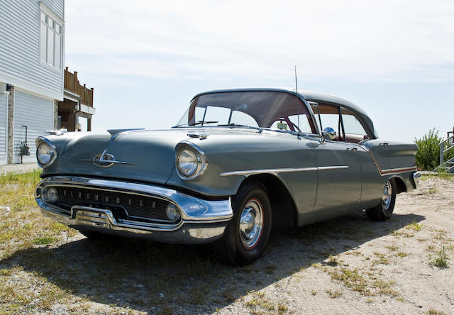 1957 Oldsmobile 88 Holiday Sedan