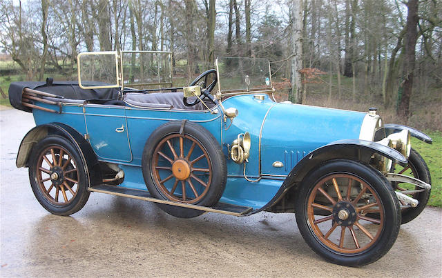 1914 Darracq type V14  16 HP torpédo