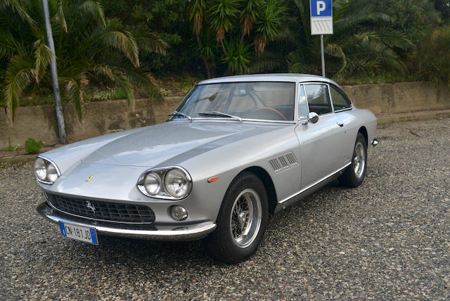 1965 Ferrari 330 GT 2+2 1e série