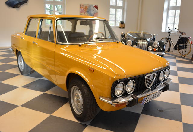 Alfa Romeo Giulia Nuova Super 1600L berline sport 1975