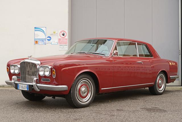 Bentley Série T Two-Door Saloon Coupé 1966