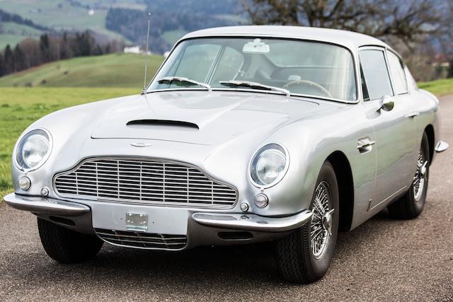 Aston Martin DB6 Sports Saloon 1966