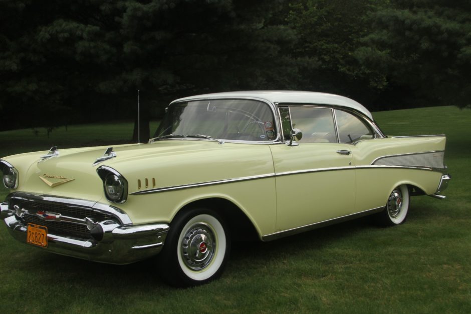 1957 Chevrolet Bel Air 2-Door Hardtop