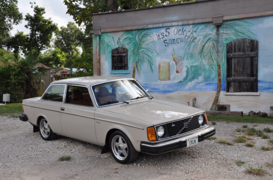 No Reserve: 1980 Volvo 242 4-Speed