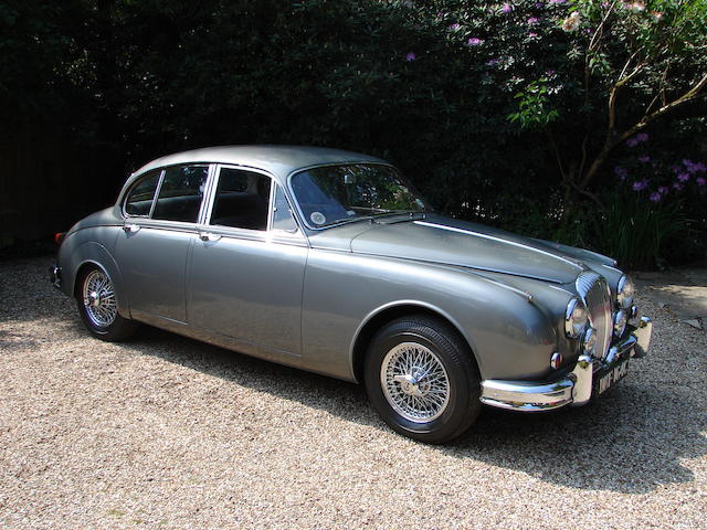 1965 Daimler V8 250 Saloon