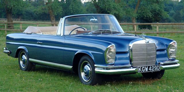 1966 Mercedes-Benz 220SEb Cabriolet