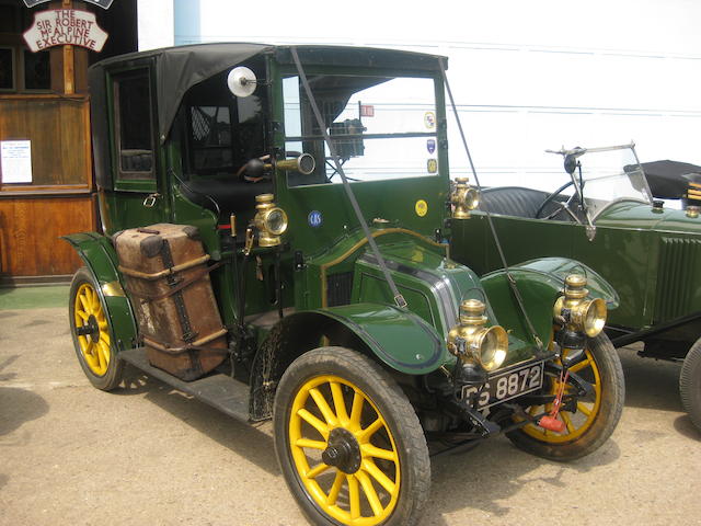 1910 Renault AG 8CV Taxicab