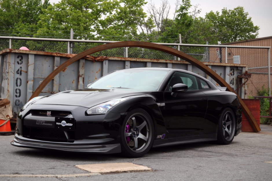 900-Horsepower 2009 Nissan GT-R