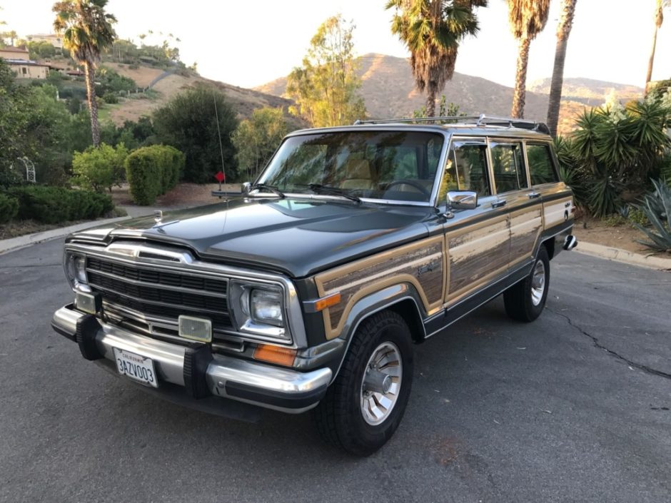 No Reserve: 1987 Jeep Grand Wagoneer