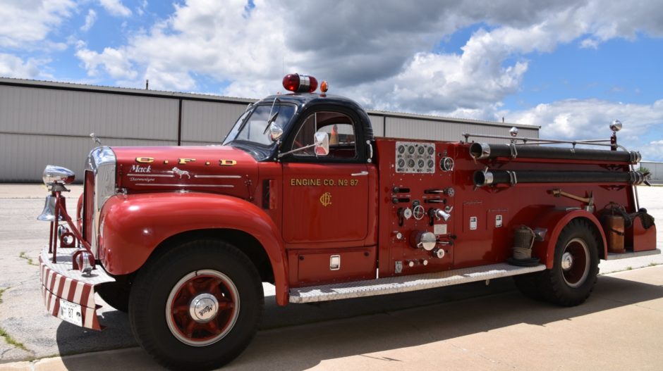 1960 Mack B95 Fire Truck