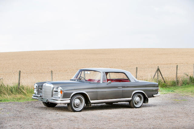 1967 Mercedes-Benz 300SE W112 Coupe