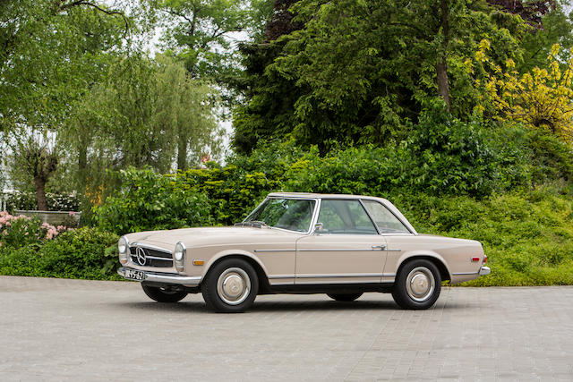 1967 Mercedes-Benz 250SL Roadster with hardtop