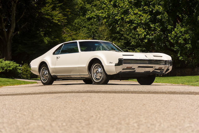 1966 Oldsmobile Toronado Deluxe Coupe