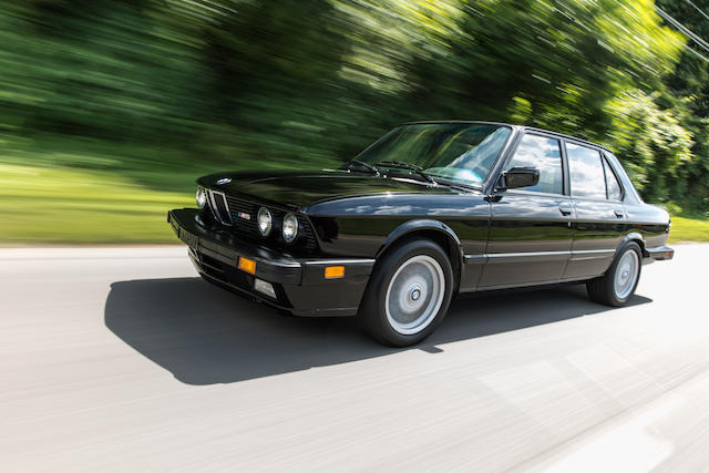 1988 BMW M5 SEDAN