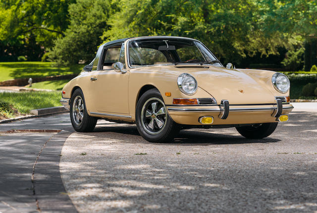 1968 PORSCHE 911 2.0 SOFT-WINDOW TARGA