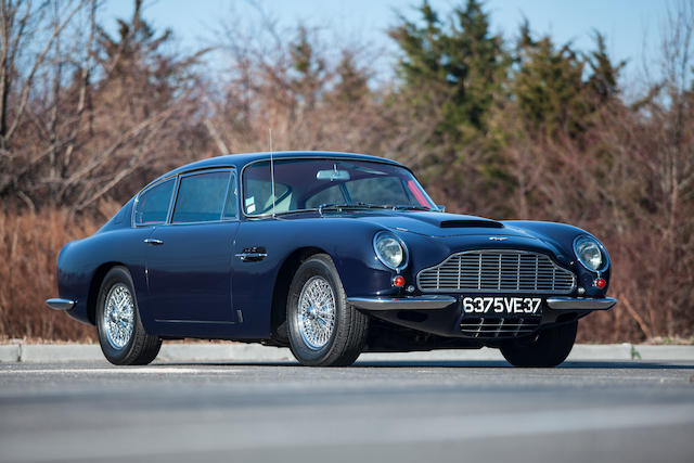 1969 Aston Martin DB6 Coupé