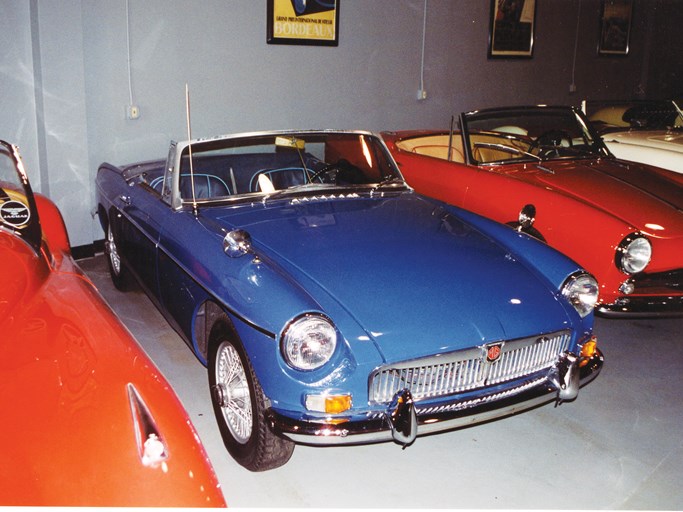 1966 MG B Roadster