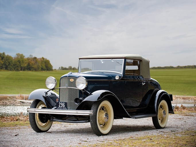 1932 Ford Model 18 V-8 Cabriolet