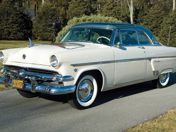 1954 Ford Crestline Skyliner 2D