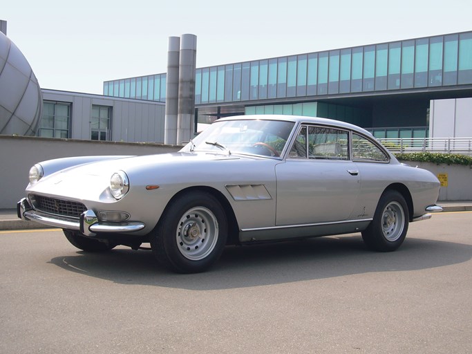 1967 Ferrari 330 GT 2+2 Series II