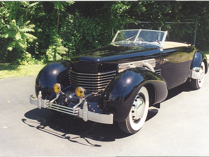 1937 Cord 812 Phaeton